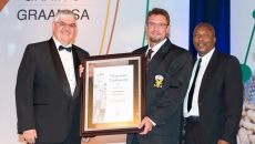 Grain SA celebrated the cream of the country’s grain producing crop during a prestigious gala awards evening, held at The Theatre on the Track in Midrand on Friday, 13 October 2017